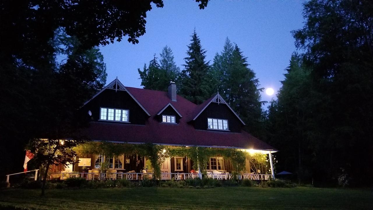 Wedgwood Manor And Glamping Retreat Hotel Crawford Bay Kültér fotó