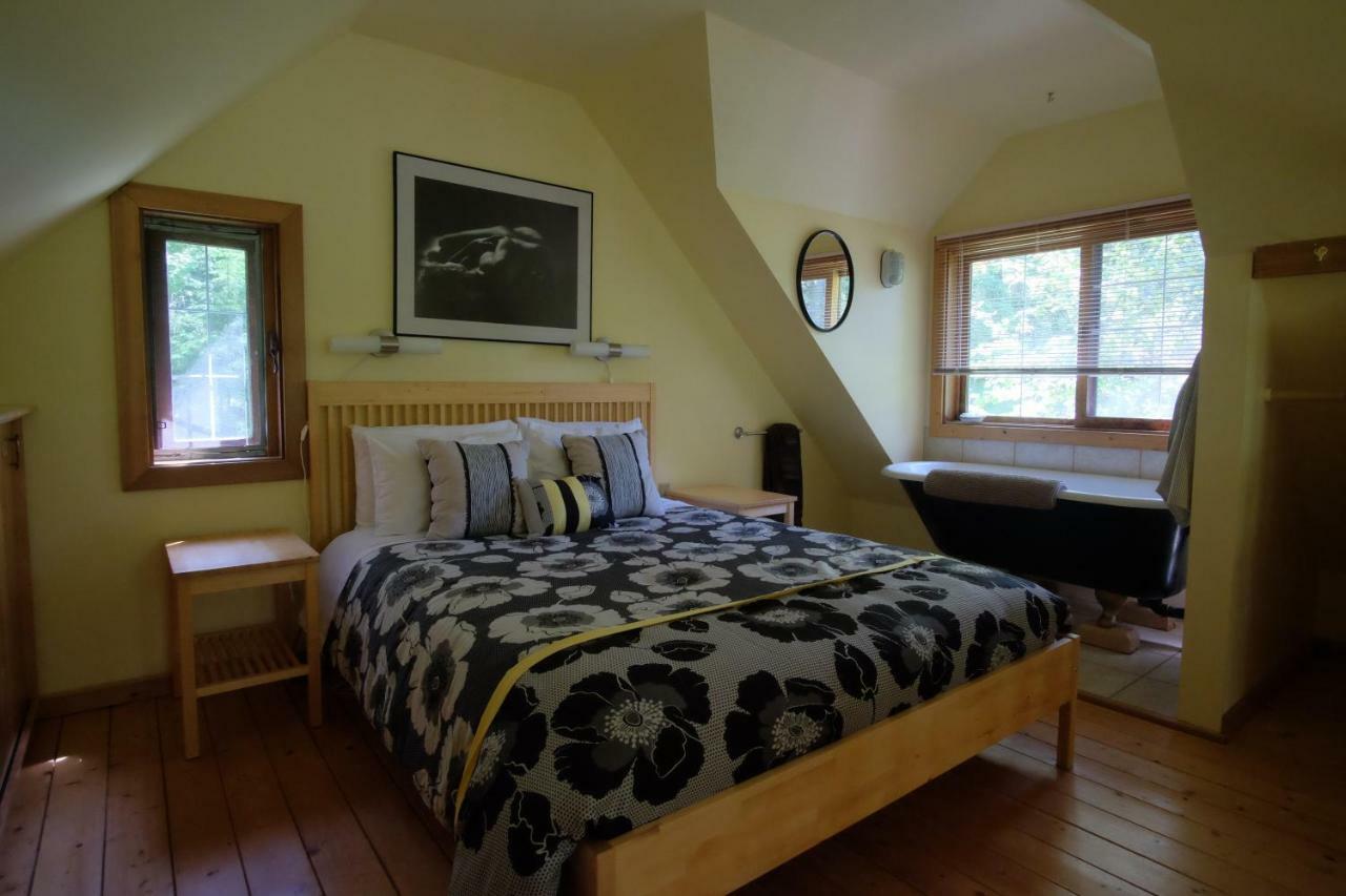 Wedgwood Manor And Glamping Retreat Hotel Crawford Bay Kültér fotó