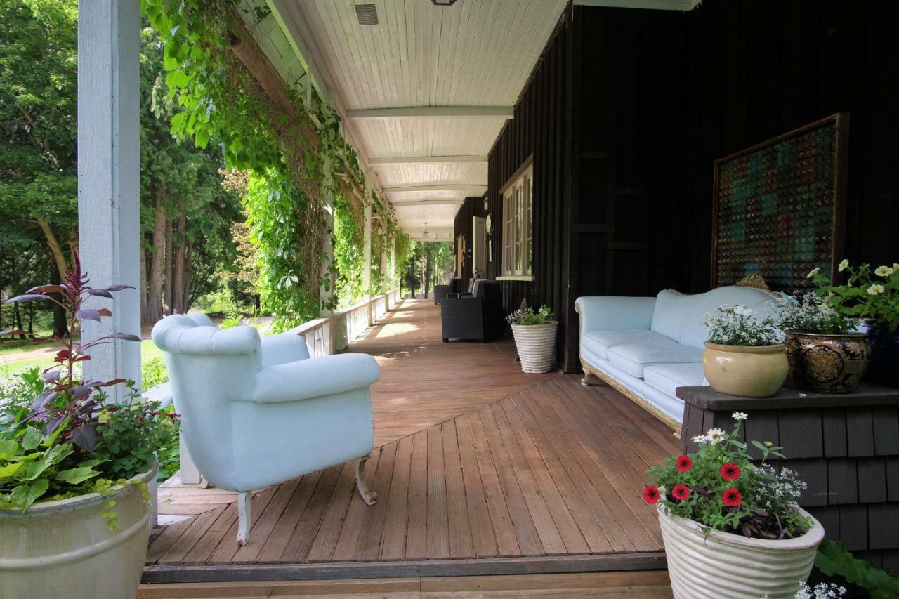 Wedgwood Manor And Glamping Retreat Hotel Crawford Bay Kültér fotó